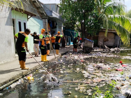 Kelurahan Marunda Tertibkan Pemanfaatan Sampah Uruk Empang