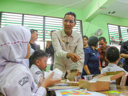 Uji Coba Makan Bergizi Gratis di DKI, Pj Gubernur Heru Pastikan Makanan Berkualitas