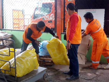 Nasabah Bank Sampah Induk di Jakbar Capai 35 Ribu