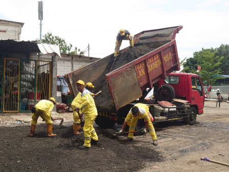 Jalan Lingkungan Kemayoran Gempol Diperbaiki 