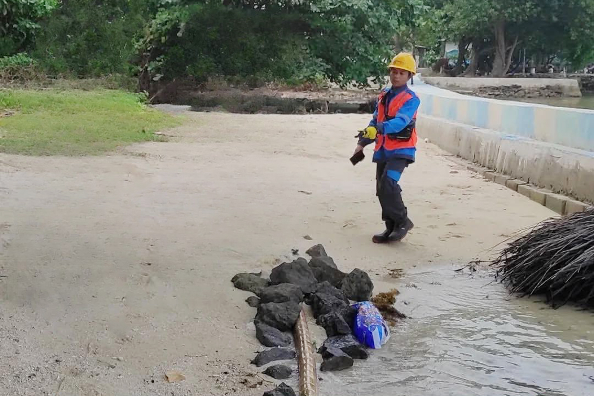Kabel bawah laut di perairan Pulau Untung Jawa akan segera diperbaiki