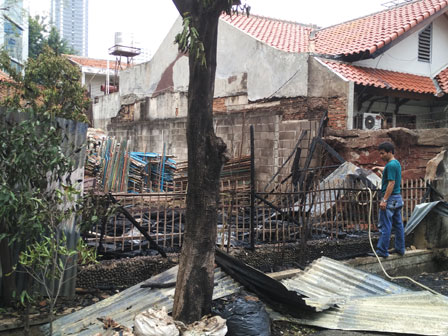 Bedeng di Jl Tulodong Bawah II Terbakar