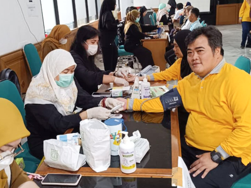 Ratusan ASN Jalani Kesehatan Gratis di Kantor Wali Kota Jaktim