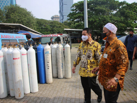 Tinjau Posko Resque Oxygen di Monas, Wagub Ariza Pastikan Suplai Oksigen Tertangani dengan Baik 