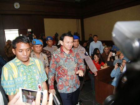 Basuki Bawa Sejumlah Berkas ke Persidangan Tipikor