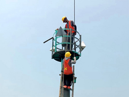  Sudin Perhubungan Kepulauan Seribu Pasang Lampu Suar