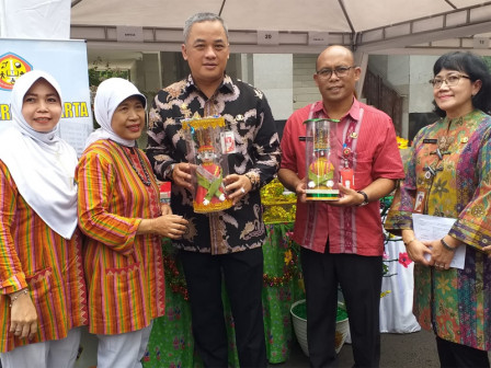 Bazar Kewirausahaan Jakpus Hadirkan Produk Kriya Murid SLBN 3