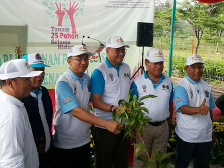  Pemprov Tanam 500 Pohon di Hari Menanam Pohon Nasional