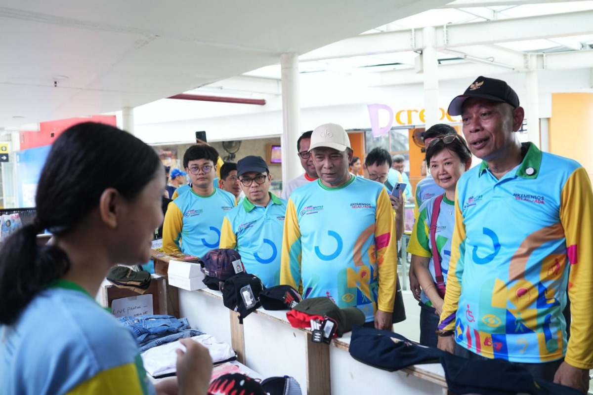 Transjakarta Hadirkan Puluhan UMKM Penyandang Disabilitas di Halte Bundaran HI Astra 