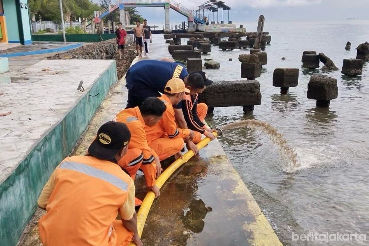 Pohon Tumbang dan Genangan di Pulau Untung Jawa Tuntas Ditangani 