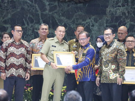  45 Badan Publik Terima Anugerah dari KIP DKI Jakarta 
