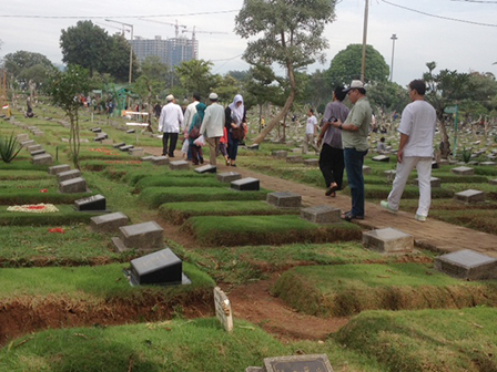 TPU Karet Bivak Ramai Dipadati Peziarah