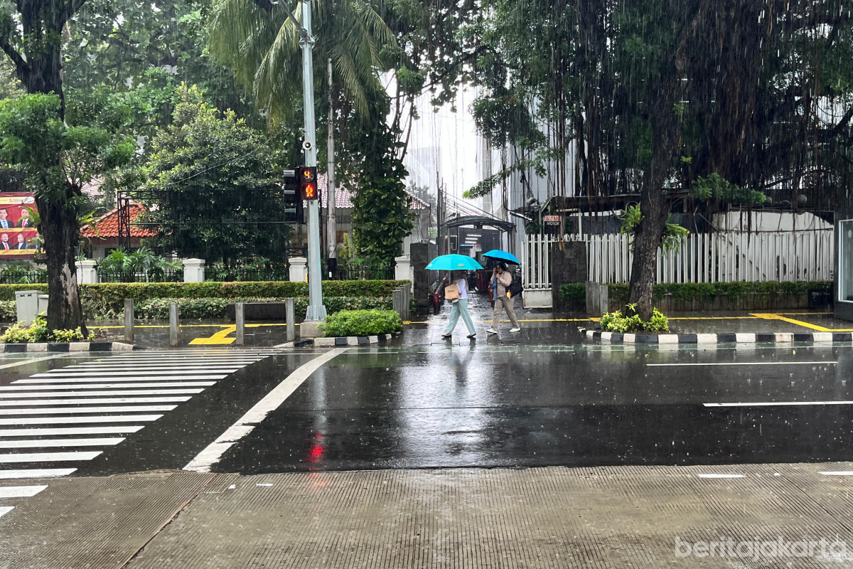 Hujan Ringan Basahi Sebagian Wilayah Jakarta