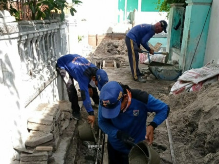 Pembangunan Saluran Air Sepanjang 45 Meter di Pulau Kelapa Rampung Dikerjakan