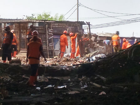 Pemkot Jakut Gelar Kerja Bakti Massal di Kelurahan Papanggo