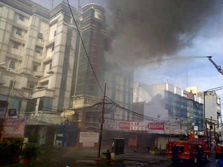 kebakaran apartement jakarta utara