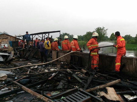 Kebakaran di Kali Adem Berhasil Dipadamkan