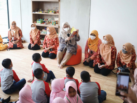 DWP DKI Ajak Anak Panti Asuhan Berkunjung ke Perpustakaan Daerah