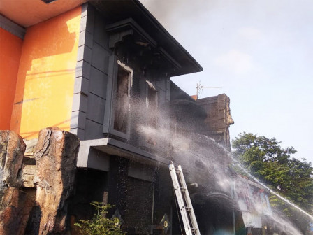 Kebakaran Warung Penjual Bensin di Ciracas Telah Dipadamkan