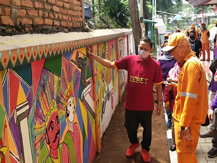 Wakil Walkot Jaksel Apresiasi Lomba Mural Kelurahan Tebet Timur 