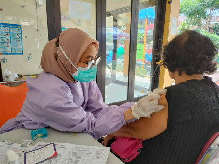 Puskesma Kecamatan Cempaka Putih Siapkan 100 Dosis Vaksinasi Booster 