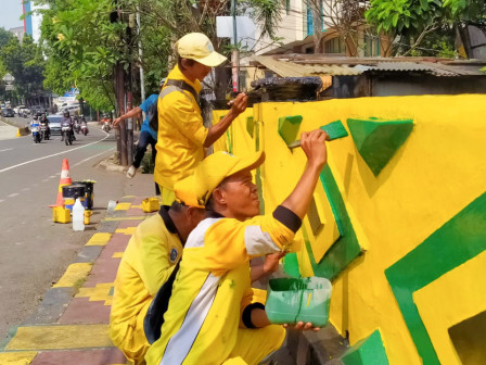 Satgas Bina marga Cat Ulang Jembatan Kali Mampang 