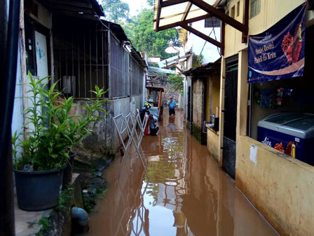  Kelurahan Cipulir Kembaki Terendam Banjir