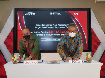 Jakpro - KAI Sepakati Kerja Sama Pembangunan dan Pengelolaan TOD di Stasiun LRT Jabodebek di Jakarta