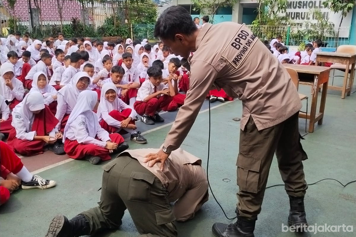 Sosialisasi Kesiapsiagaan Bencana di SDN Lenteng Agung 03