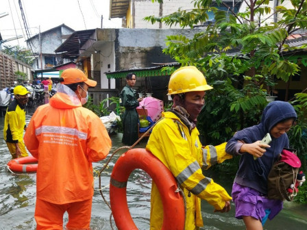 20 PPSU Dikerahkan Bantu Penanganan Banjir di Pekayon