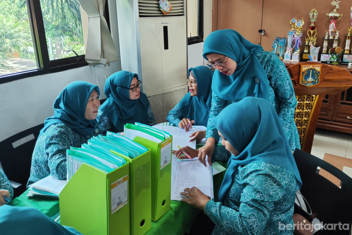 Ketua TP PKK Jakbar Lakukan SME di Dua Kelurahan 