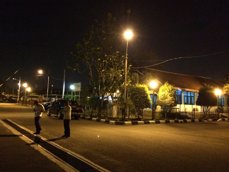  Gudang Penyimpan Mobil Dinas Diterangi 40 Lampu HPS