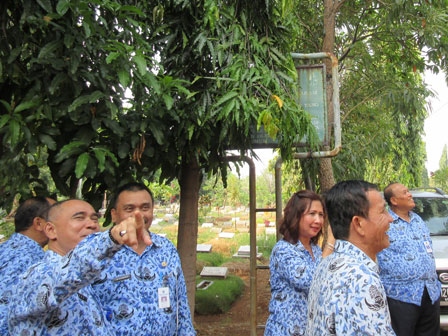 Dinas Pertamanan Temukan Calo Makam di TPU Penggilingan