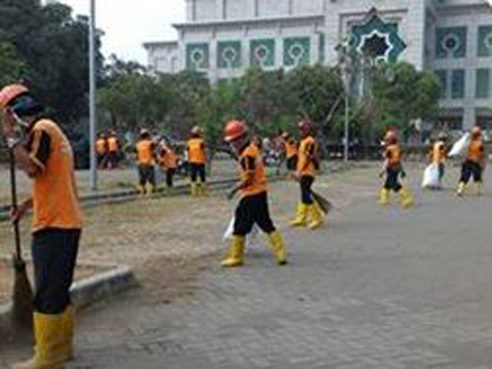 Jelang Penilaian Kota Sehat, Jakut Lakukan Aksi Bersih-Bersih