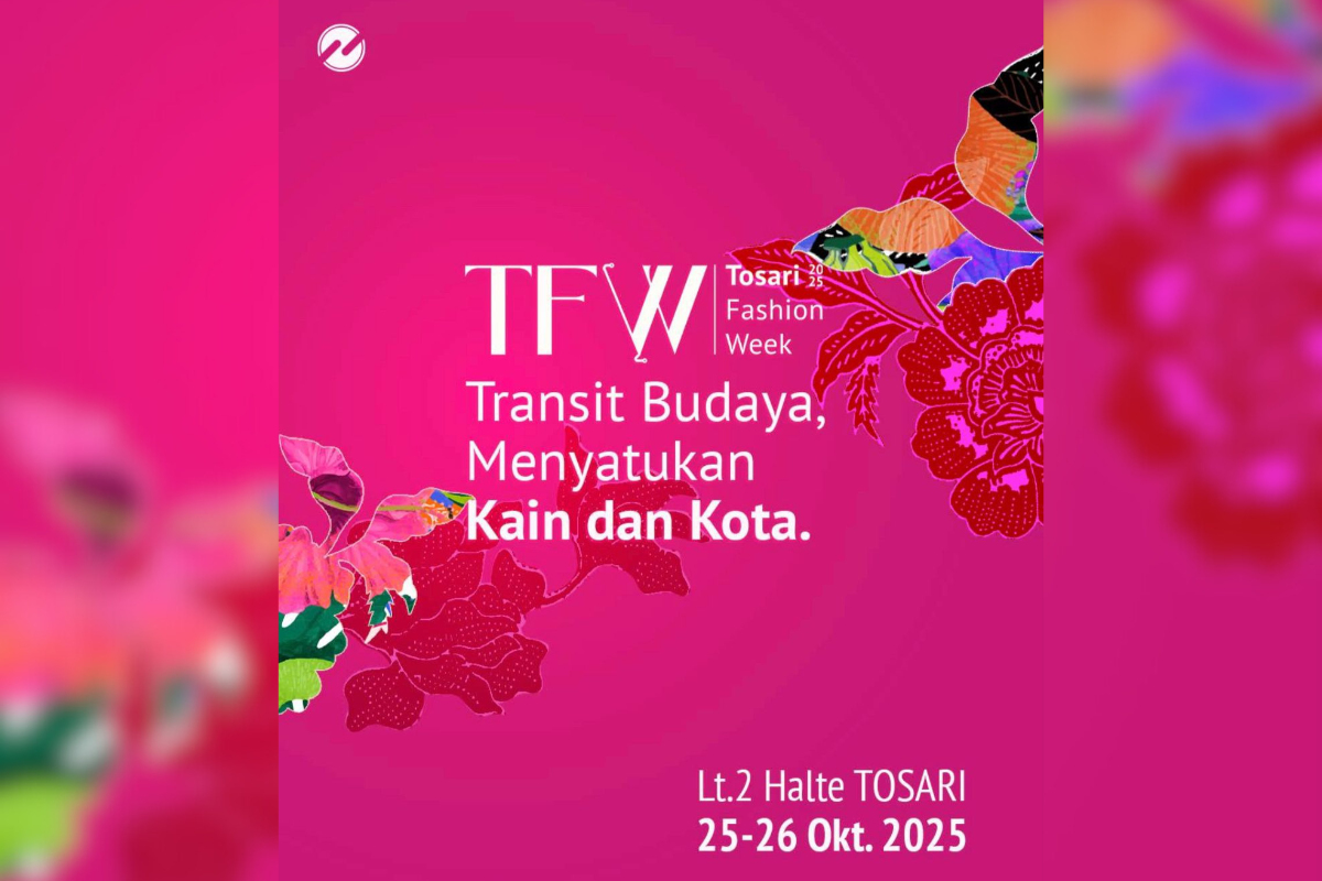 Transjakarta Gelar Tosari Fashion Week