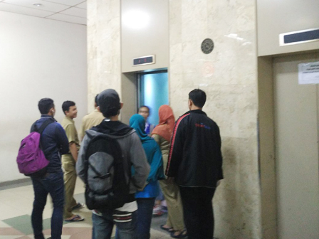 Lift di Blok C Gedung Walikota Jakpus Rusak