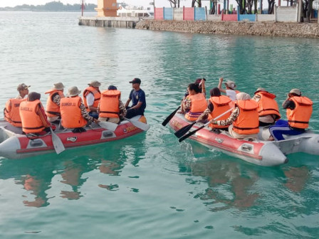  42 Siswa Tingkat SMA di Pulau Pramuka Dilatih Penyelamatan