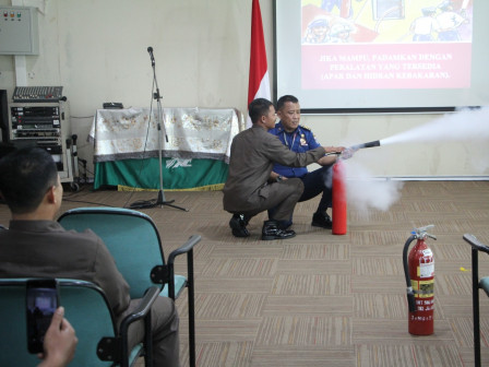 Pamdal Balai Kota Ikuti Pelatihan Pengamanan dan Risiko Kebakaran