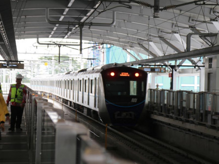 MRT Kembali Beroperasi Penuh Mulai Hari Ini 