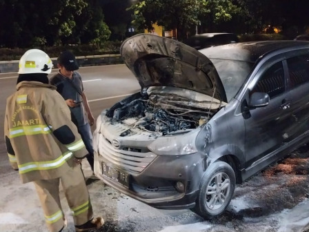 Kebakaran Mobil di Jl Raya Pemuda Jaktim