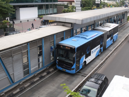 Ada Unjuk Rasa, Beberapa Rute Transjakarta Dialihkan Sementara