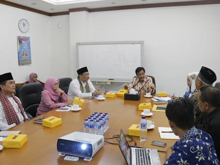 DKI Kaji Budidaya Kepiting di Hutan Bakau