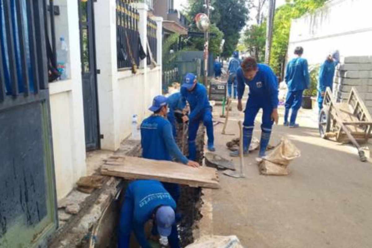 Sudin SDA Jakpus Rampungkan Normalisasi Saluran Air di Jalan Sayuti 