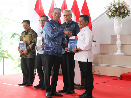  Hadiri Peluncuran Buku UPJ-ICM