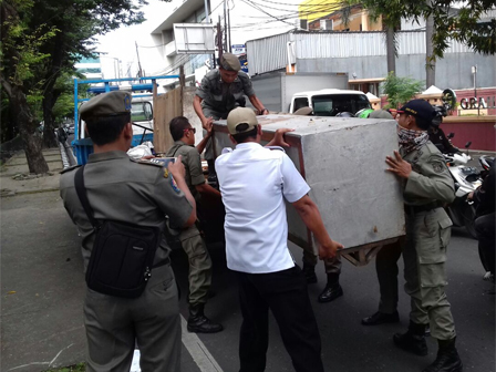 Dua Kecamatan Kolabirasi Tertibkan Bangunan Liar