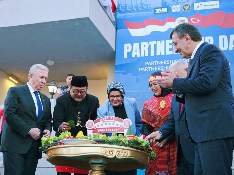 Rano Hadiri Perayaan 75 Tahun Hubungan Diplomatik Indonesia-Turki