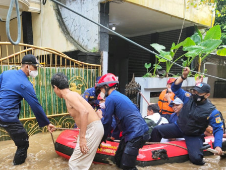 48 Warga Terdampak Banjir di Pejaten Timur Telah Dievakuasi