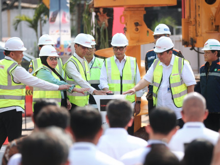 PJ Gubernur, Menhub, Groundbreaking LRT