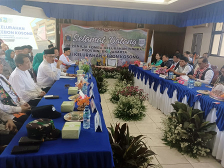 Tim Penilaian Lomba Kelurahan DKI Gelar Verlap di Kebon Kosong