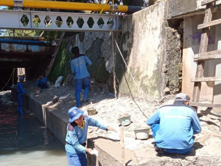 Perbaikan Turap Rusak di Kali Utan Kayu Rawasari Rampung 